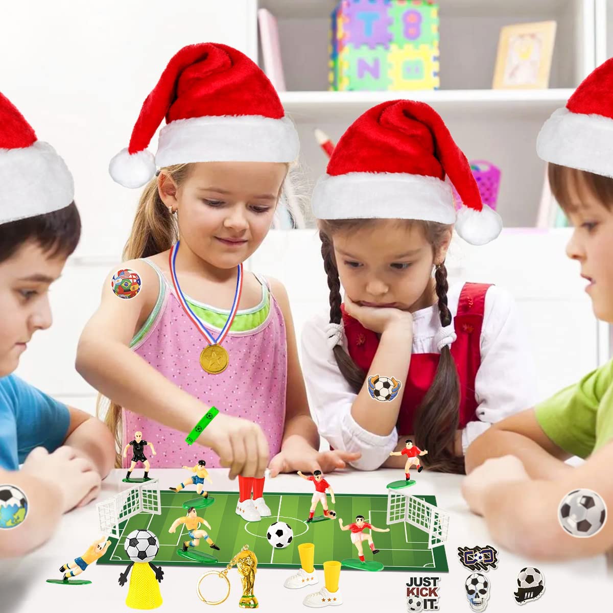 iZoeL Football Advent Calendar for Boys Girls 2022, 2022 World Football Gifts with Football Medal Whistle 24 Christmas Countdown Advent Calendar Christmas Stocking Gifts for Football Fans