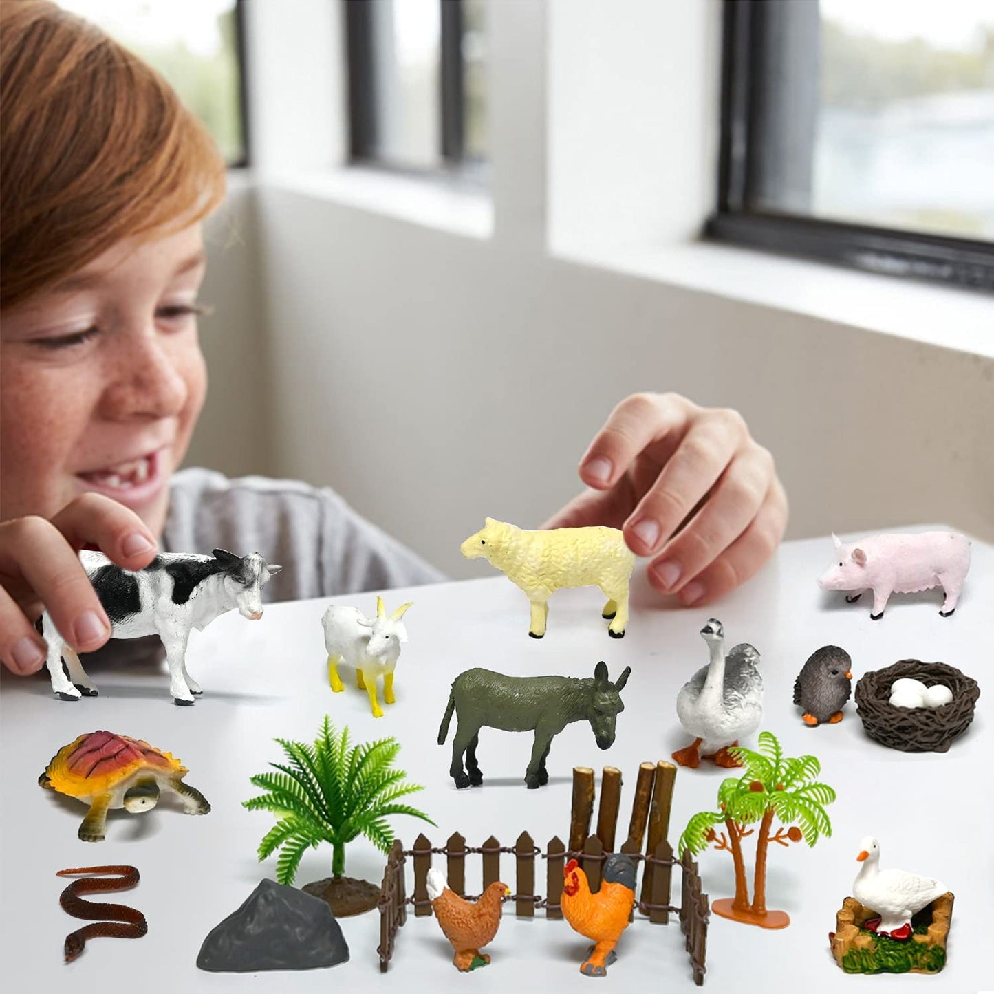 iZoeL Advent Calendar 2021 Kids Farm Animals Christmas, 24 Realistic Animals Figures Playset Countdown Days to Christmas Holiday, Xmas Surprise Gift for Boys Kids Girls Teens