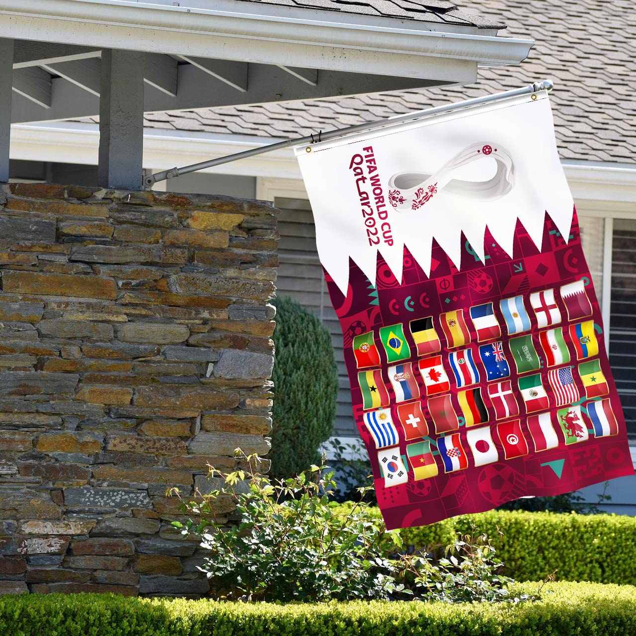 String flag + big national flag + 32 hand-waving flags…