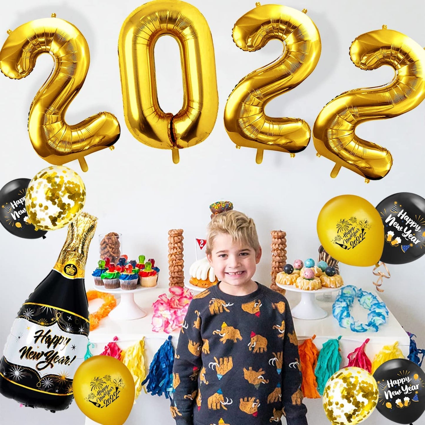 iZoeL Happy New Year Decorations 2022 XXL, Black Gold Happy New Year Banner, 32'' 2022 Numbers, Bottle Champagne Balloons, 2022 Confettis