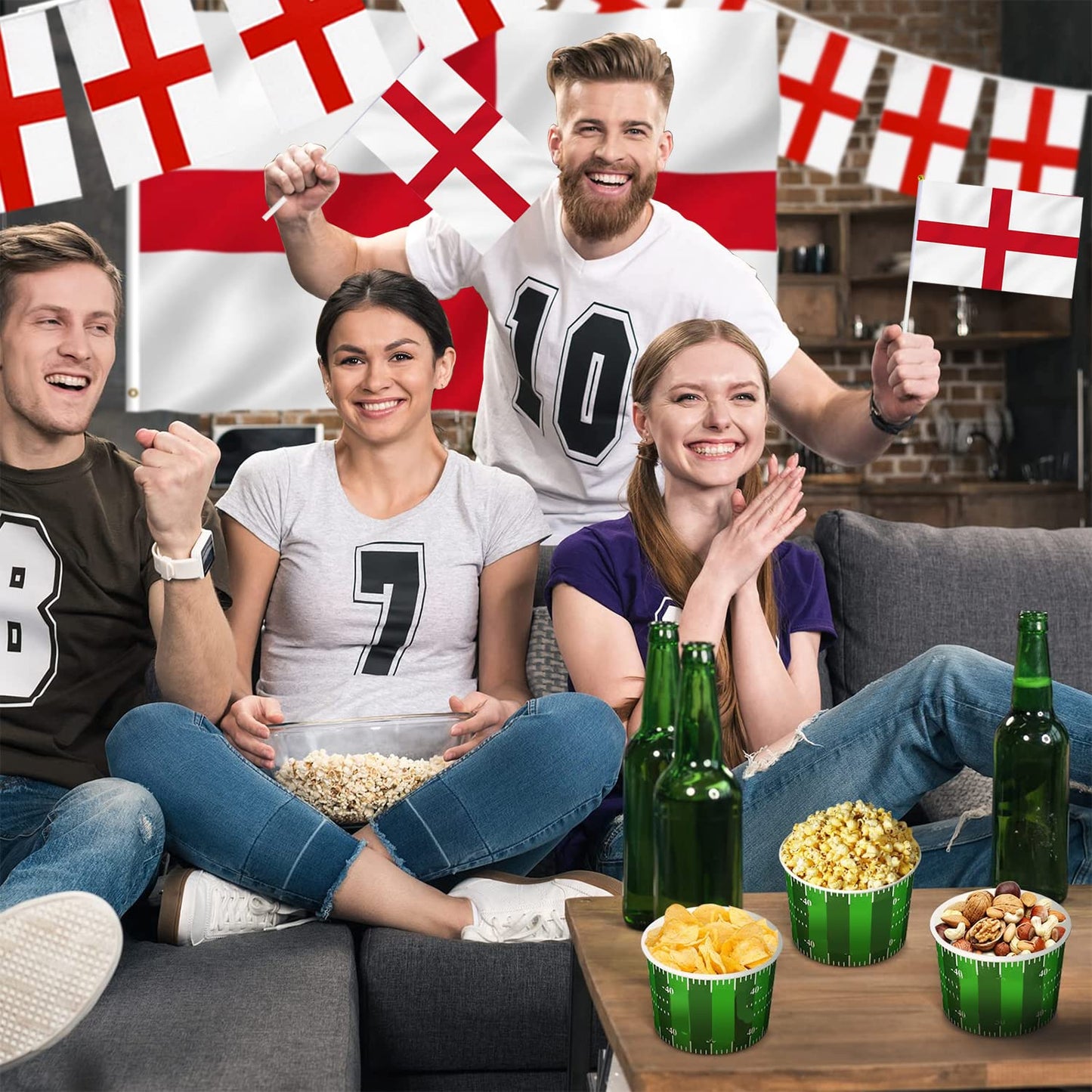 iZoeL World Cup Decorations 2022, England Flag 5ft x 3ft England Bunting Banner 10M for World Cup Football 2022 Indoor Outdoor Decorations- House Garden School Restaurant Bar Football Match